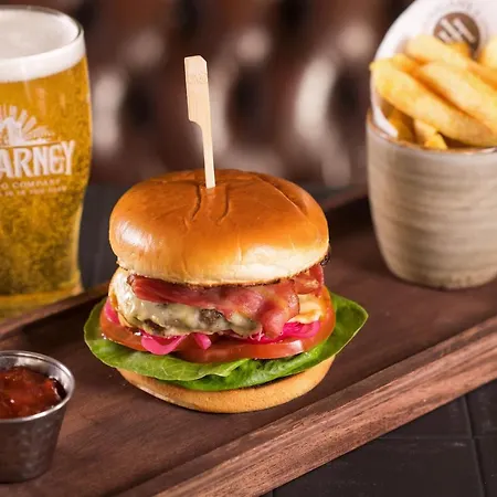 International كيلارني